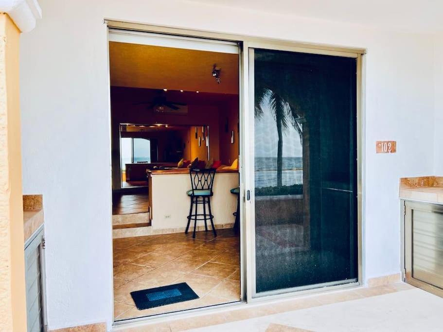 Punta Me Apartment Beach Front In The Hotel & Waterpark Cancún Exterior foto