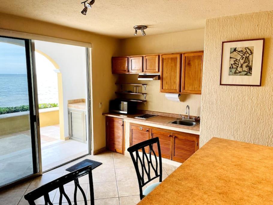 Punta Me Apartment Beach Front In The Hotel & Waterpark Cancún Exterior foto