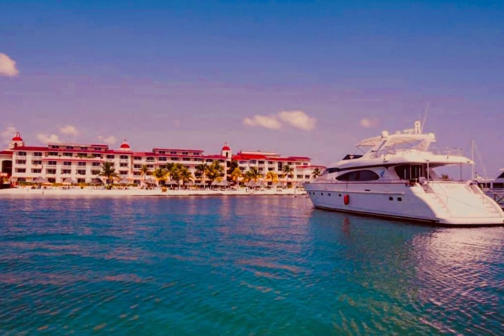 Punta Me Apartment Beach Front In The Hotel & Waterpark Cancún Exterior foto